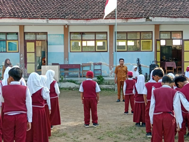 UPACARA BENDERA