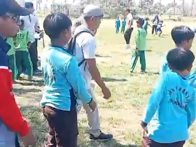 Kegiatan Lomba Agustusan (Go back so door)